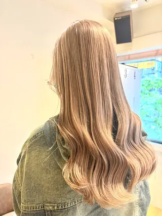 ロング カラー ヘアアレンジ 新宿　副店長 新井彩斗のヘアスタイル