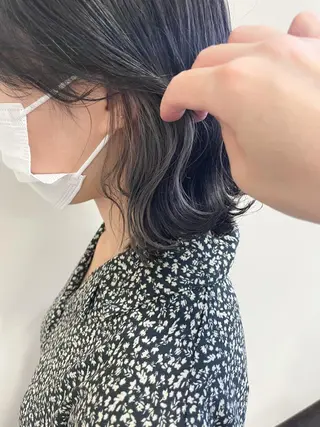 ショート カラー 沢田 瞳のヘアスタイル