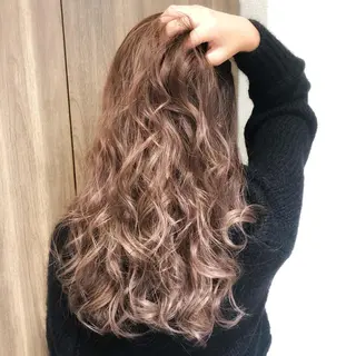 ロング カラー パーマ ヘアアレンジ メンズ キッズ ネイル マツエク・マツパ biscohair 髪にドラマを。のヘアスタイル