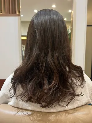 セミロング 村中 逸紀のヘアスタイル