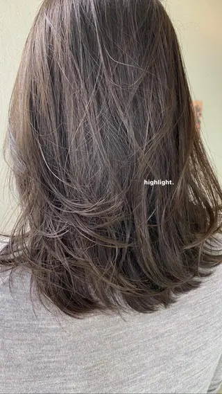 ミディアム カラー 中村 瑞希のヘアスタイル