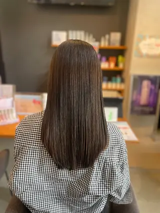 ロング カラー 笹川 桃歌のヘアスタイル