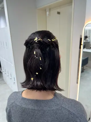 ミディアム maya レイヤーカットのヘアスタイル