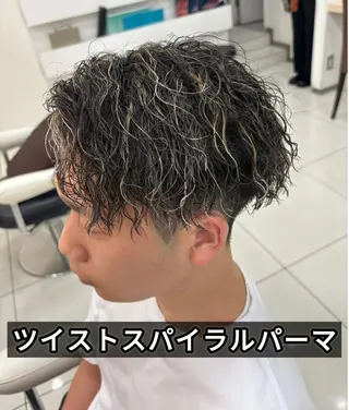 ショート カラー パーマ メンズ 髪質改善/艶カラー/ メンズパーマ/鈴木のヘアスタイル