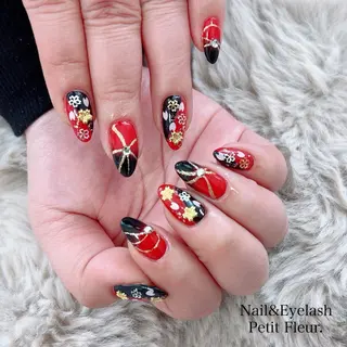 ネイル Petit Fleur所属・青柳 亜梨奈のマツエク・マツパデザイン
