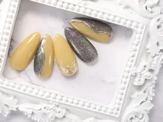 ネイル へぜリヒ ·もものネイルデザイン