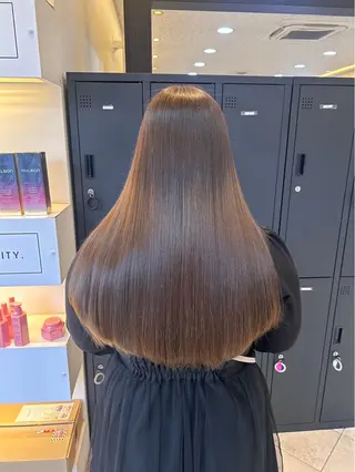 カラー うる艶&縮毛矯正 ⟡.·小林理菜⟡.·のヘアスタイル