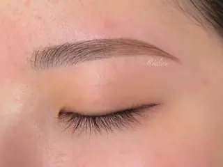 マツエク・マツパ Ridive Ayaの眉毛・アイブロウイメージ