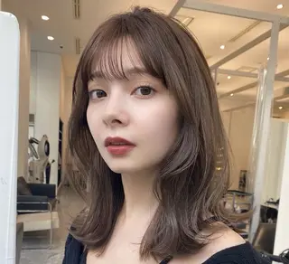 ミディアム ユズキ/ 透明感カラーのヘアスタイル