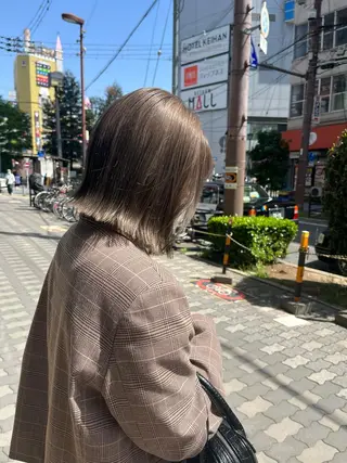 ショート カラー yohaku misakiのヘアスタイル