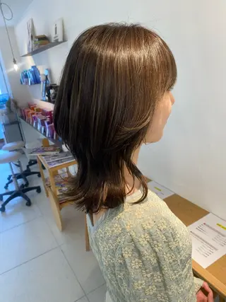 ミディアム カラー 安永 涼のヘアスタイル