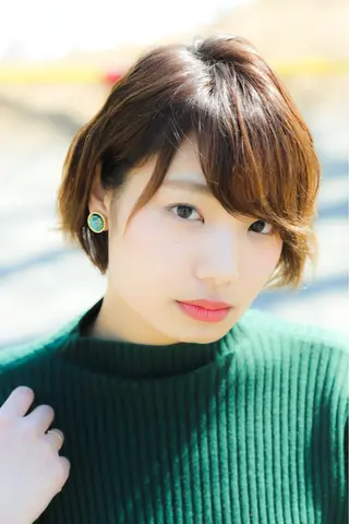 ショート オーストヘアージジ所属・TAI透明カラー 柔らかい縮毛矯正のヘアスタイル