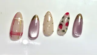 ネイル Queenie nailのネイルデザイン