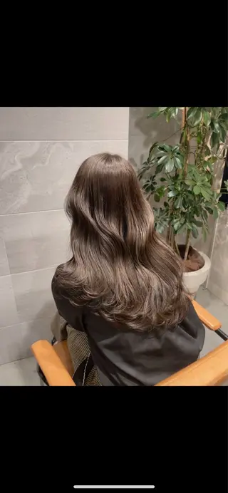 ロング カラー 三尾 拓優のヘアスタイル