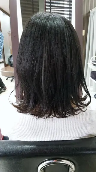ミディアム newi WASHIOのヘアスタイル