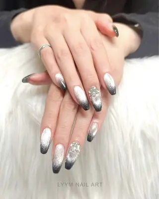 ネイル LYYM Nail Salonのネイルデザイン