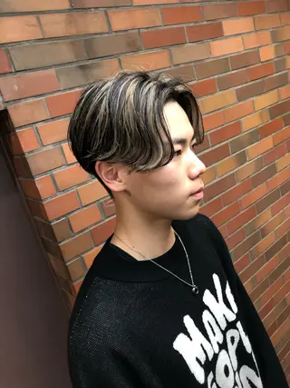 ショート カラー メンズ ⭐️TOSHIKI メンズパーマオタク⭐のヘアスタイル