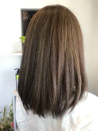 セミロング MOLLA 浅香山店所属・谷口ゆめ/縮毛矯正/ カット/美眉ワックスのヘアスタイル