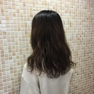 ロング パーマ インナーカラー🧸 suzunaのヘアスタイル