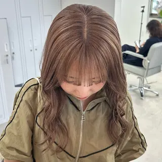 セミロング REAL 心斎橋所属・ブリーチ/ベージュ/ ピンク🦋ナツミのヘアスタイル