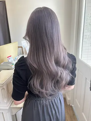 ロング カラー Risa🐈⬛/ グレージュ/透明感のヘアスタイル