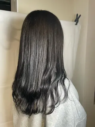 カラー hair design D.ulu所属・隅内 桃香のヘアスタイル