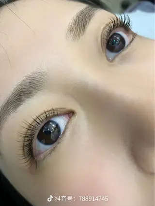 パーマ Hanaai Salon 瞳のネイルデザイン