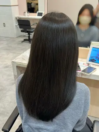 ロング カラー LallYou金山所属・津野 こころのヘアスタイル