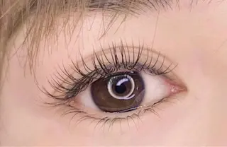 マツエク・マツパ あや🥑 チルザルトサロンのマツエク・マツパデザイン