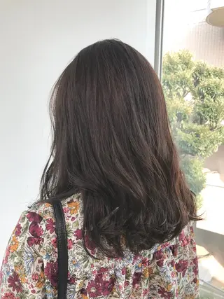 セミロング カラー 神奈川大学最寄り白楽 三本松巧のヘアスタイル