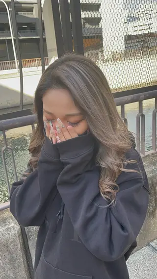 セミロング カラー 👑派手髪/カット 👑ANRYのヘアスタイル