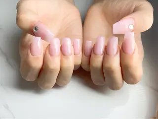 ロング ネイリスト シンのネイルデザイン