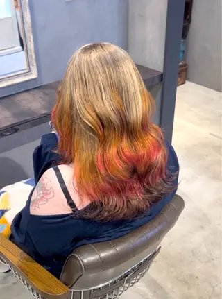 ロング カラー ハイトーン、カラー 特化⟡.·すわ☁️のヘアスタイル