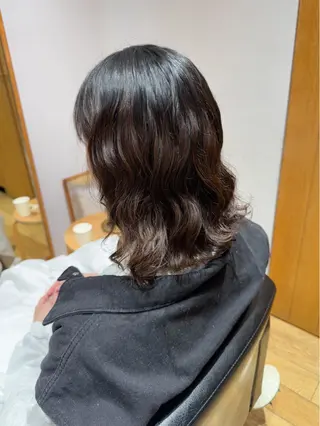 ミディアム カラー パーマ 大橋 芽衣のヘアスタイル