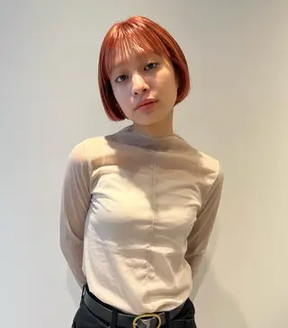 ショート カラー io濱川 遥のヘアスタイル