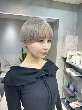 ショート ハイトーンカラー/ さらさのヘアスタイル