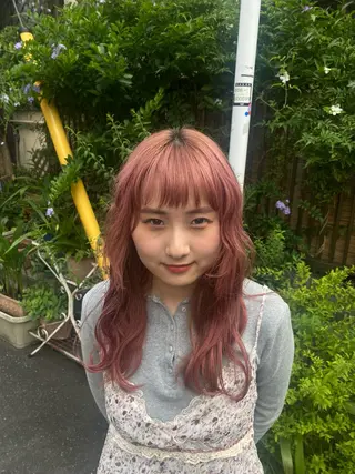 ロング カラー ヘアアレンジ 山根 彩未のヘアスタイル