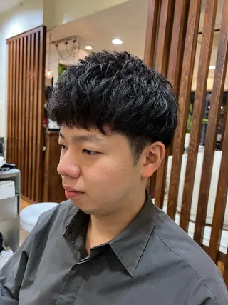 ショート パーマ メンズ FLOW所属・Shouei のヘアスタイル