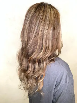 ロング 吹田 駿 髪質改善縮毛矯正のヘアスタイル