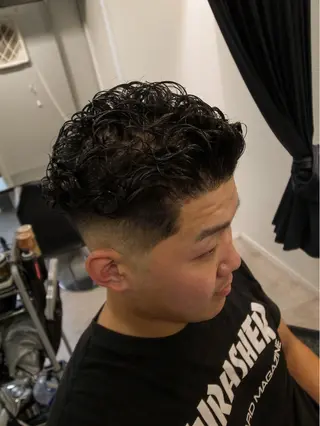 ショート パーマ メンズ INTRO SHIBUYA by Fi-Ne所属・💈メンズフェード 特化DAIYA💈のヘアスタイル