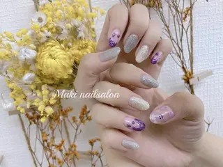 ネイル マキ ネイルサロンのネイルデザイン