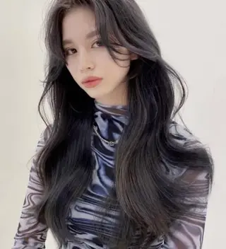 ロング 韓国 / 中国ヘア 🦋Noniのヘアスタイル