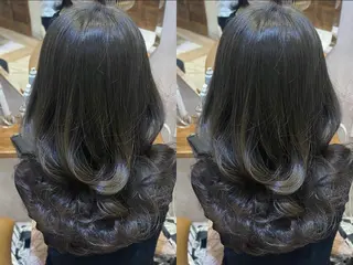 ロング 服部大地/ブリーチ 無しWカラー髪質改善のヘアスタイル