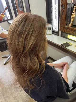 ロング カラー hair design kahuna 弘明寺店所属・ニッタ ダイキのヘアスタイル