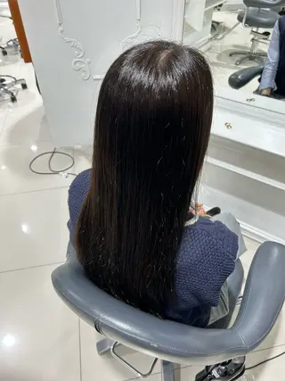 カラー 伊熊 杏花のヘアスタイル
