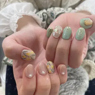 ネイル . ネイルMARIA🌼のネイルデザイン