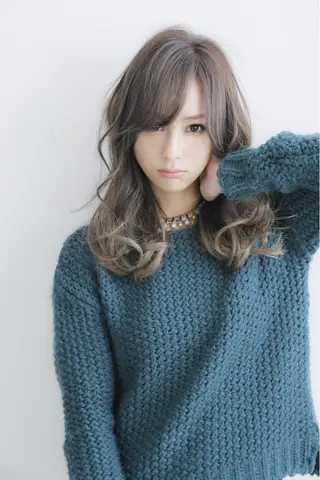 ロング カラー パーマ ヘアアレンジ イヤリングカラー Ai 浅草橋店のヘアスタイル