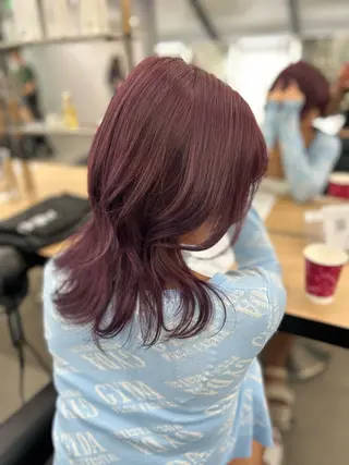 ロング カラー YUKA💜寒色 ラベンダー/ベージュのヘアスタイル