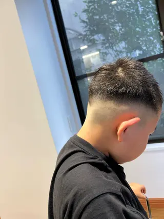 ショート メンズ キッズ メンズカット✂️ スキンフェード伊藤陸のヘアスタイル