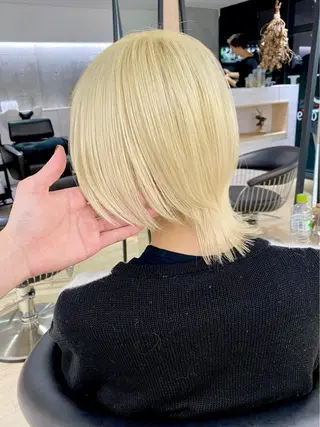 カラー 山口 真世のヘアスタイル